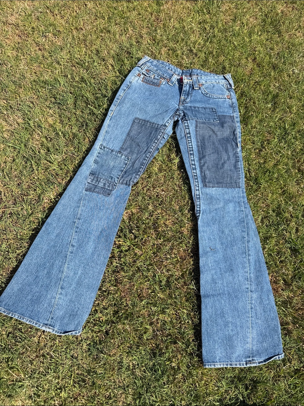 True Religion Blue Women's Jeans with patch Pocket Detail - Picture 3 of 10